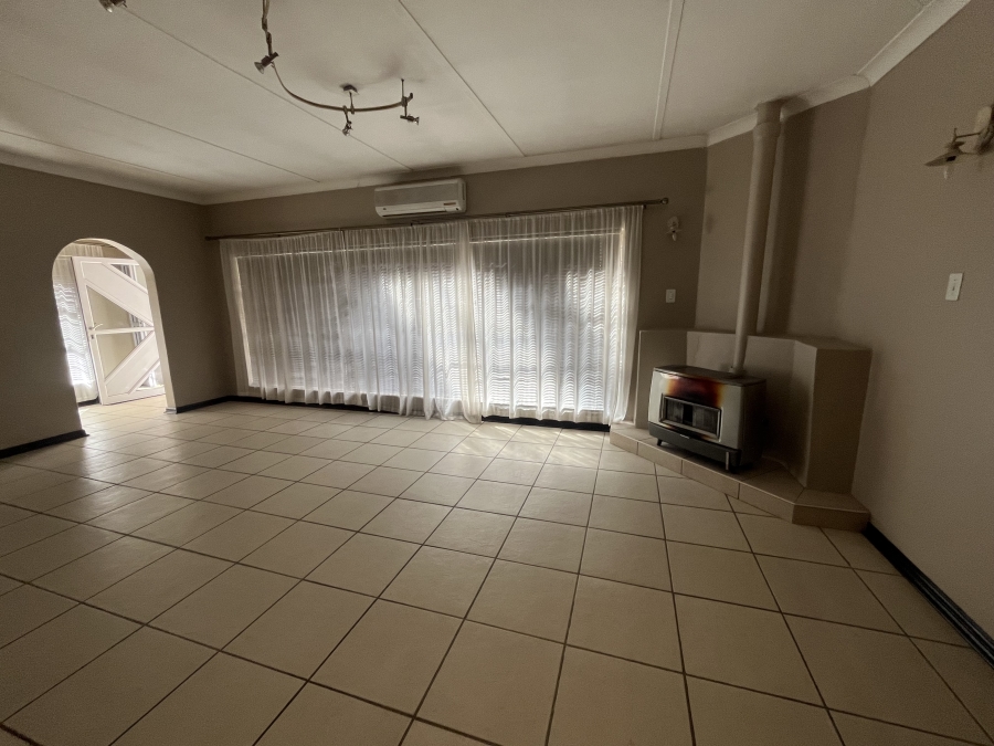 4 Bedroom Property for Sale in Baillie Park North West